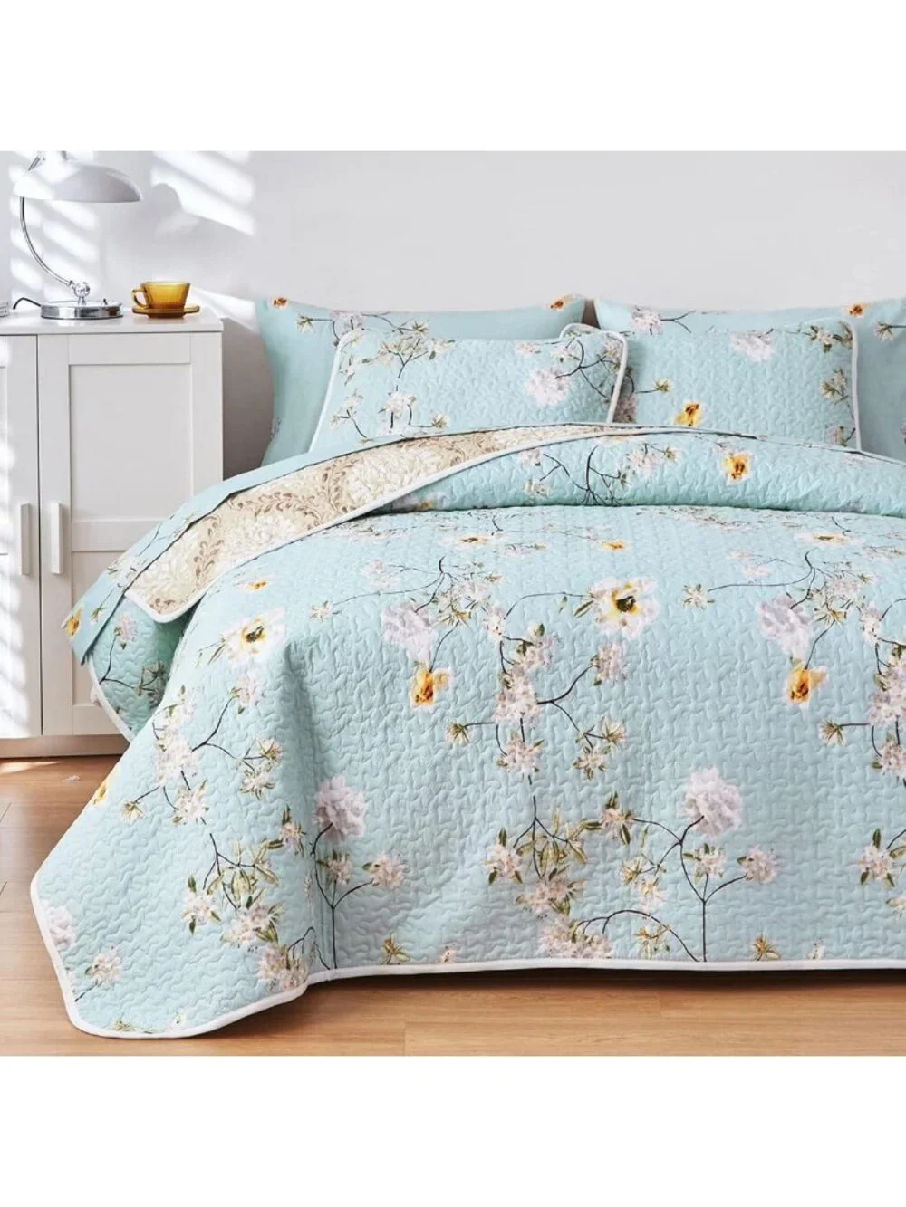 Reversible Floral Quilt Set - Aqua Microfiber Bedspread, Lightweight All-Season